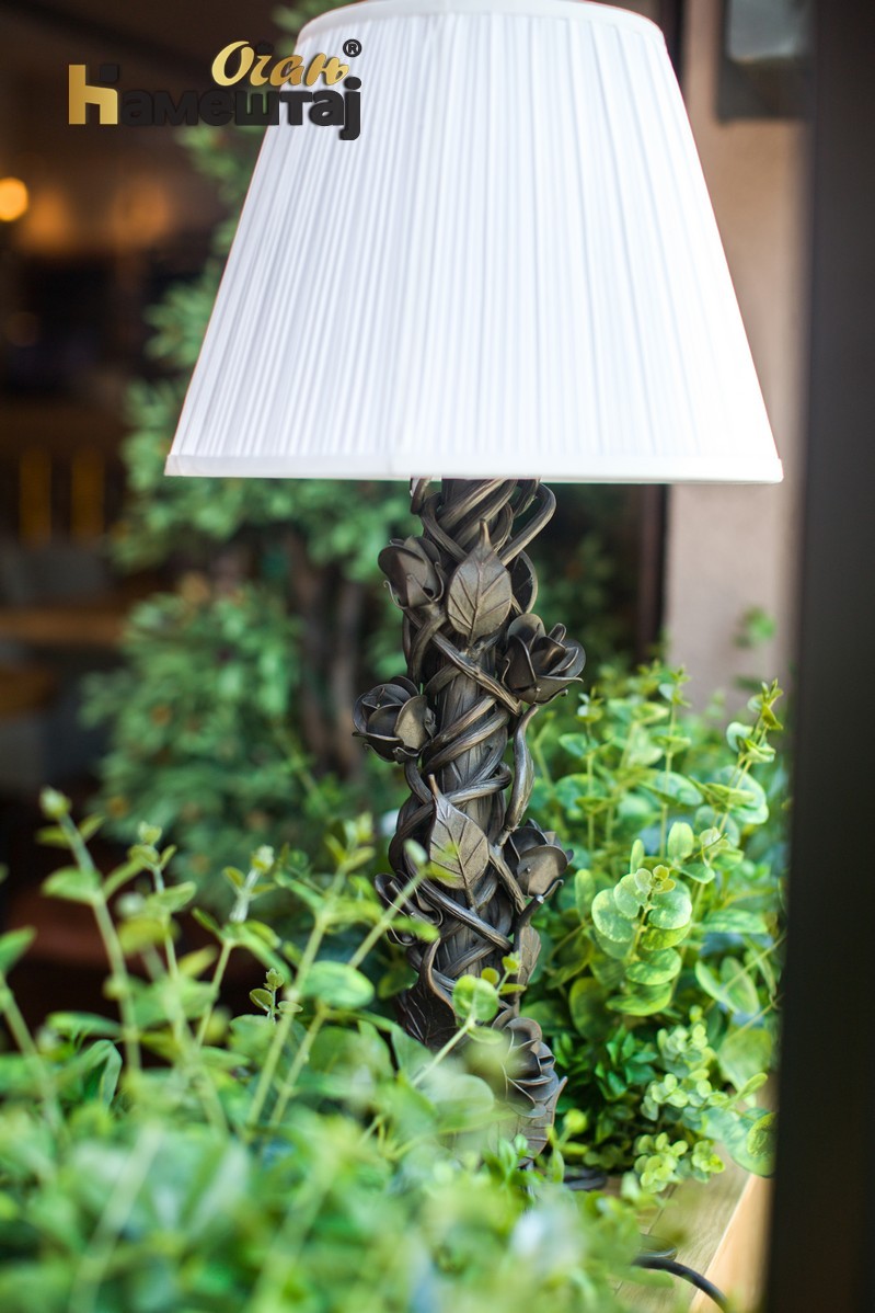 Namešaj Oganj - kategorija lampe - artikal - Karavadjo stona lampa
